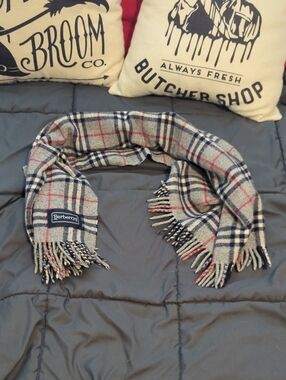 Authentic Burberry Blue Knight Gray Check Wool Fringe Scarf